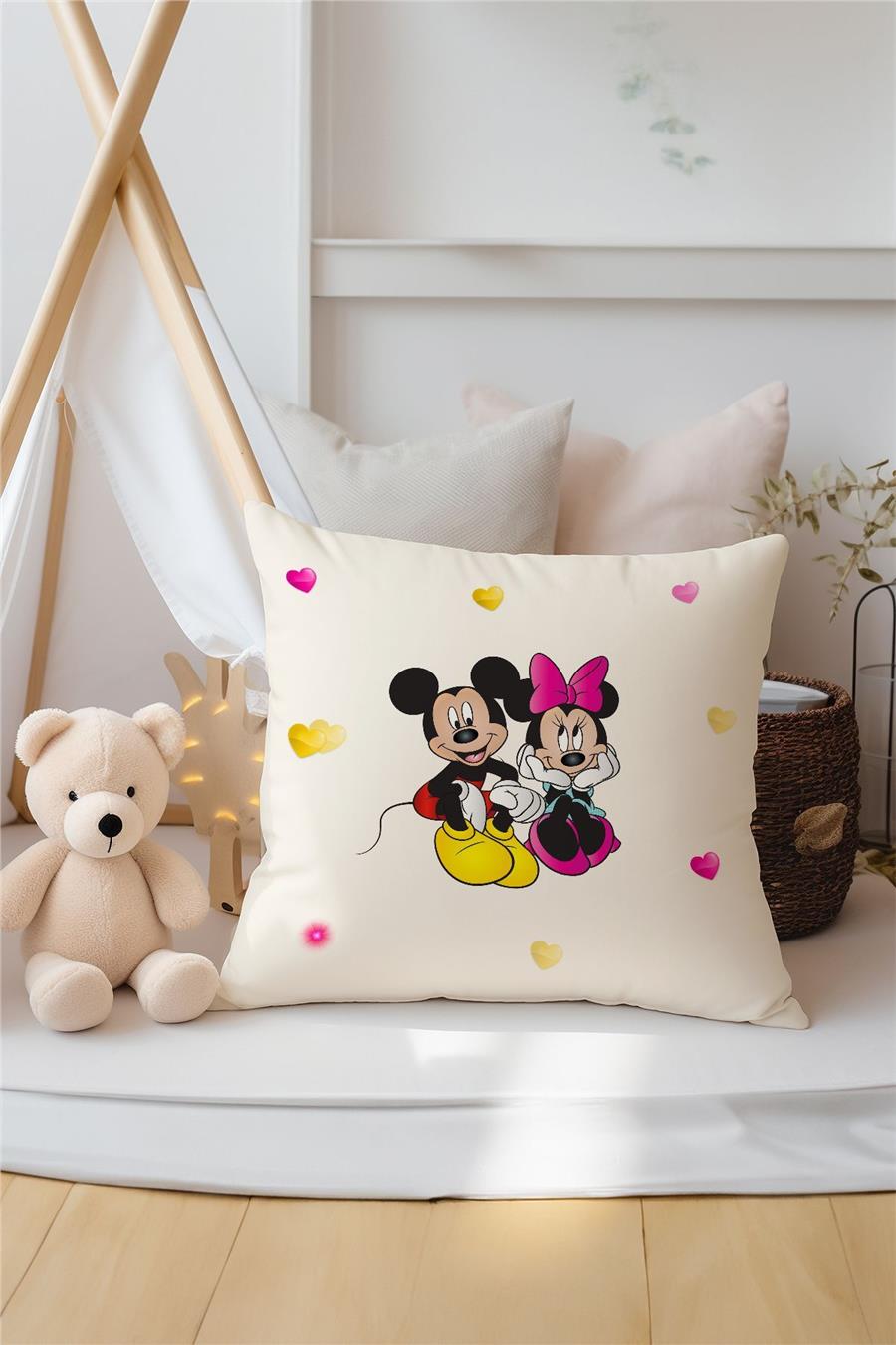 Renkli Micky Mouse Desenli Çocuk Odası 3&